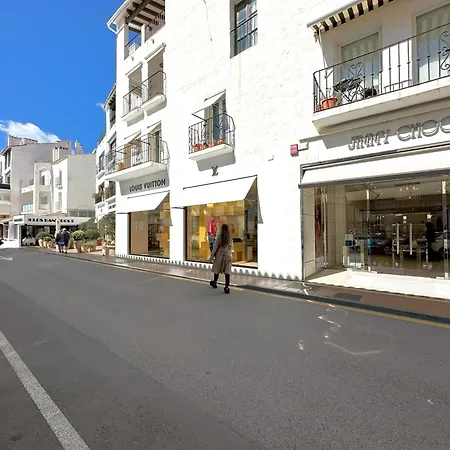 First Line - Puerto Banus Appartement *