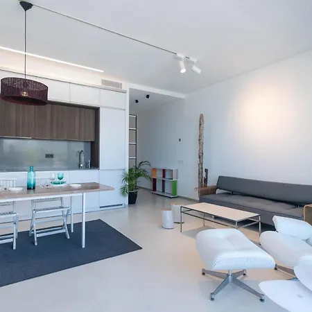 First Line - Puerto Banus *